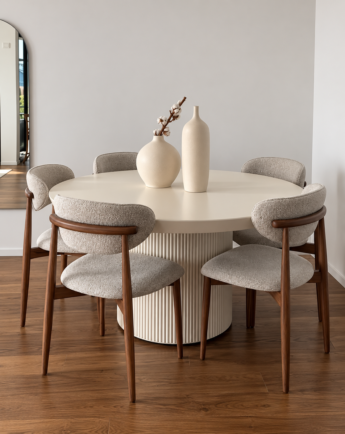 Axel Dining Set